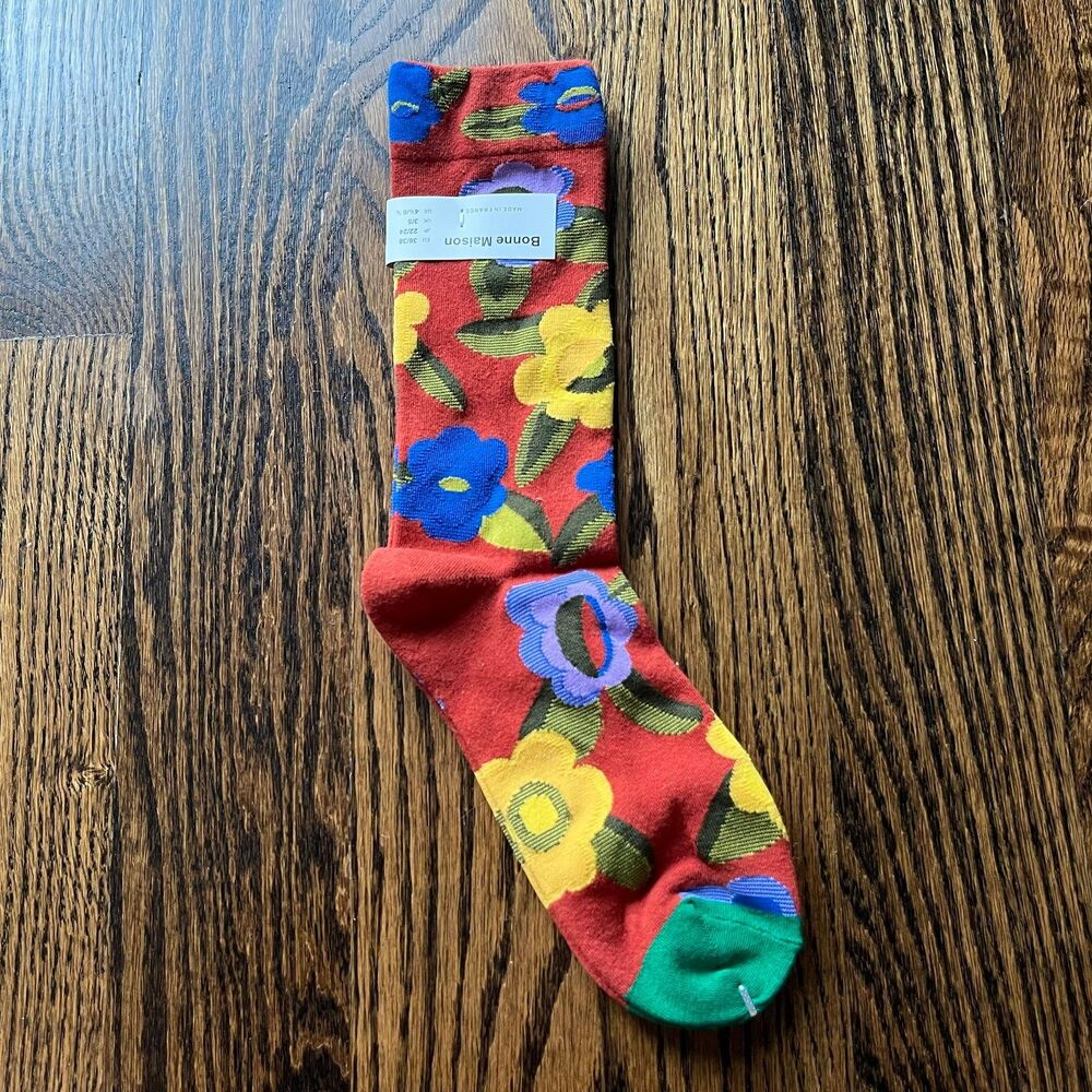 NWT - Bonne Maison Red Floral Socks Made in France (US 4.5-6.5 EU 36-38)